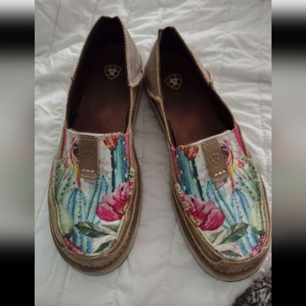 Ariat Cruiser